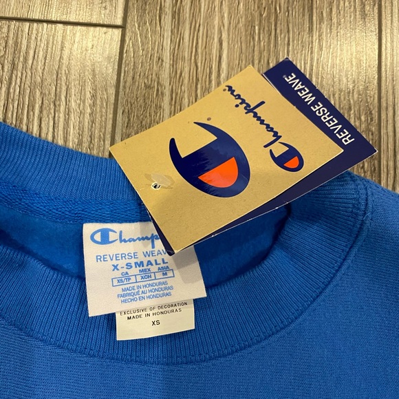 Champion Reverse Weave Blue Crew Neck Sweatshirt (Size XS MEN) - Picture 4 of 8